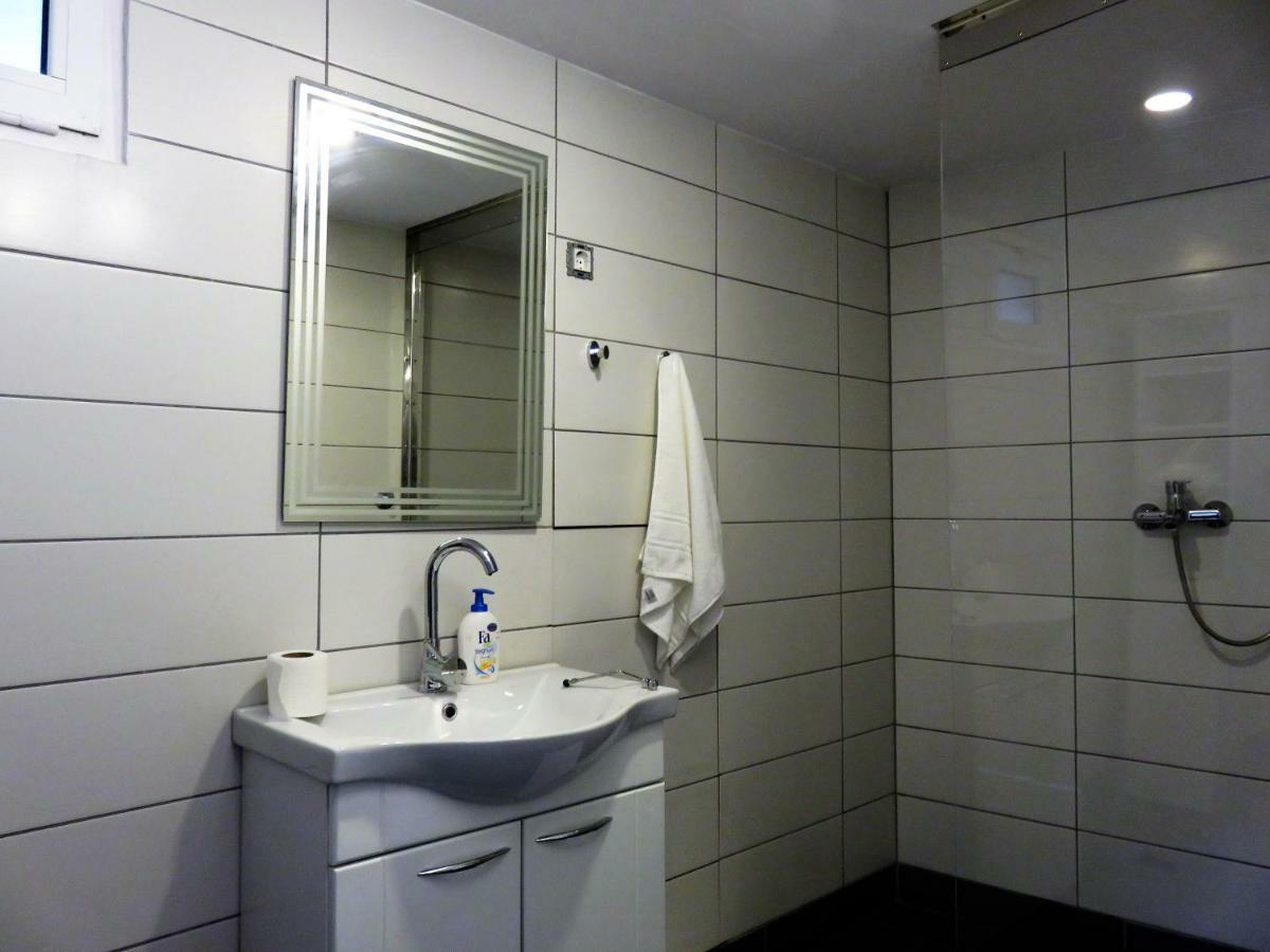 Apartament เซรส ภายนอก รูปภาพ