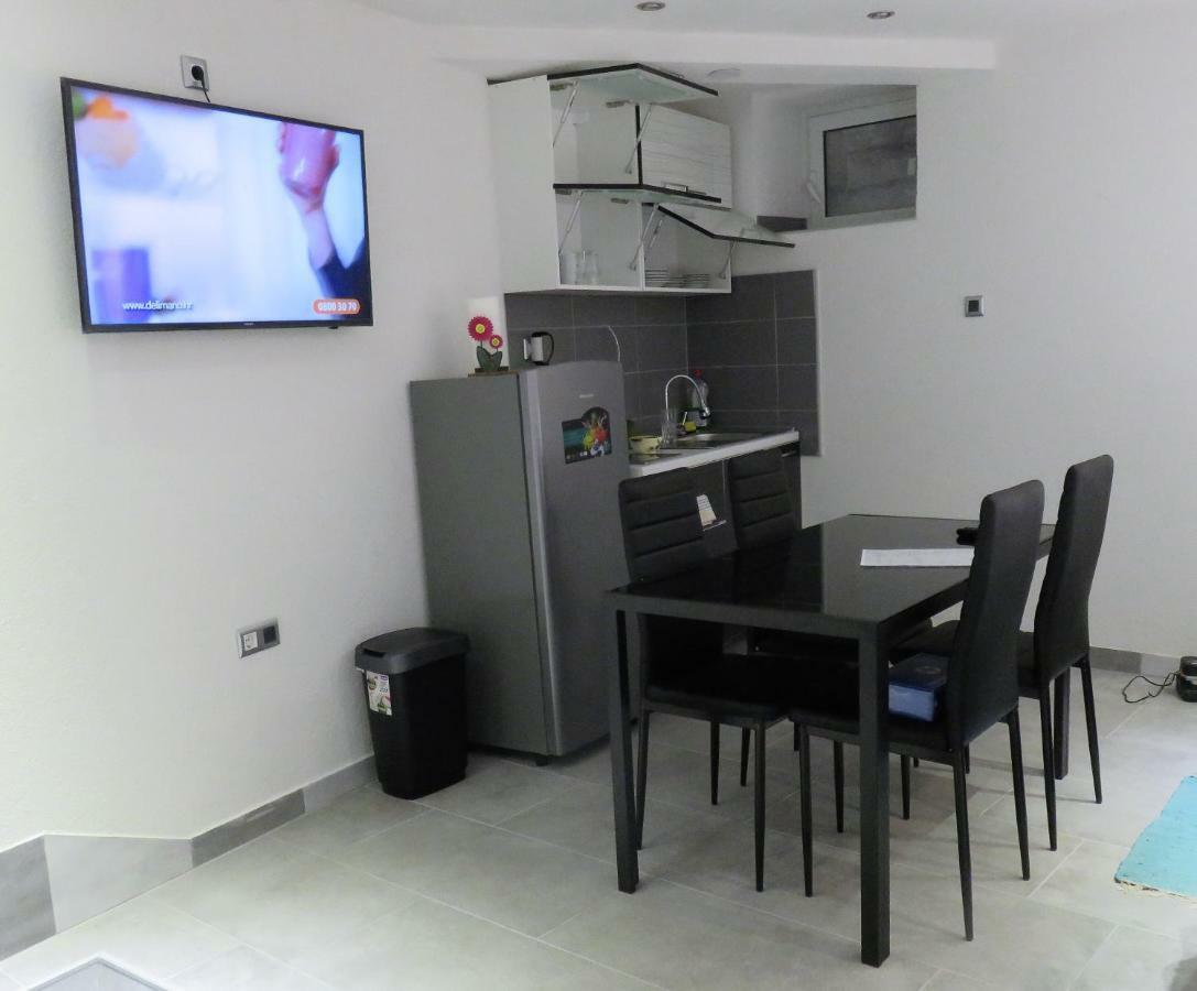 Apartament เซรส ภายนอก รูปภาพ