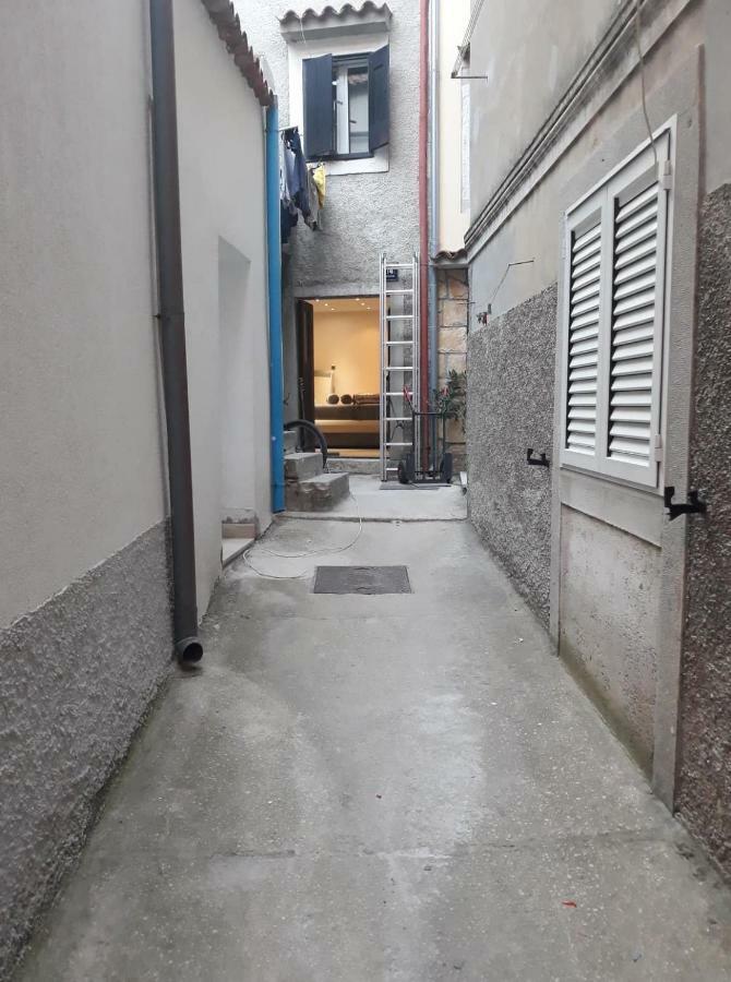 Apartament เซรส ภายนอก รูปภาพ