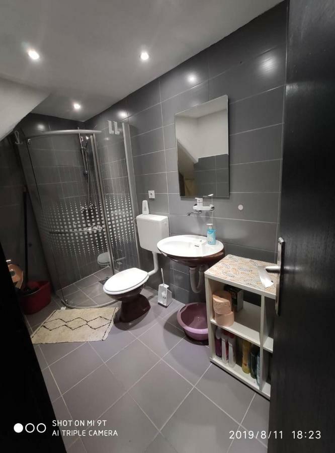 Apartament เซรส ภายนอก รูปภาพ