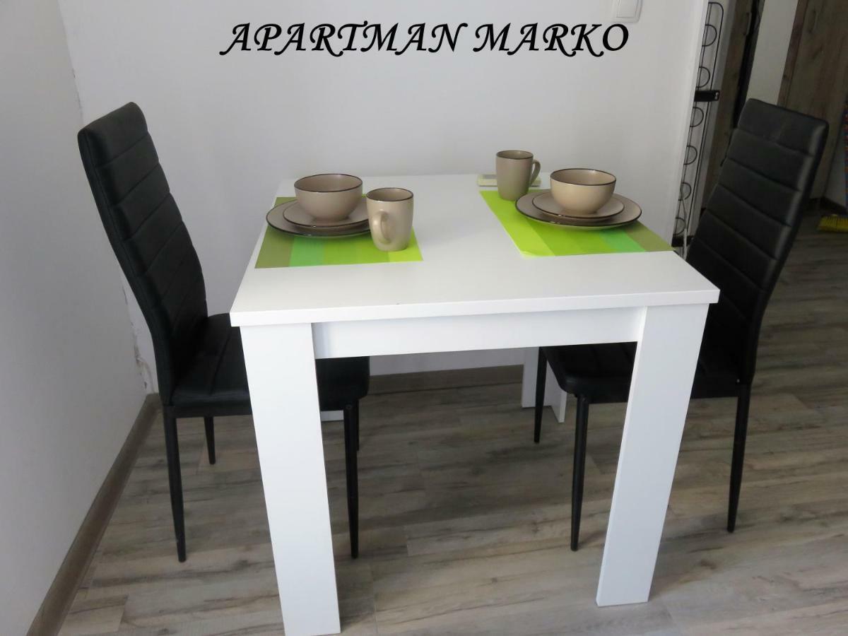 Apartament เซรส ภายนอก รูปภาพ